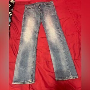 Levi’s slight stretch boot cut jeans. Nice and sturdy pair of jeans.
